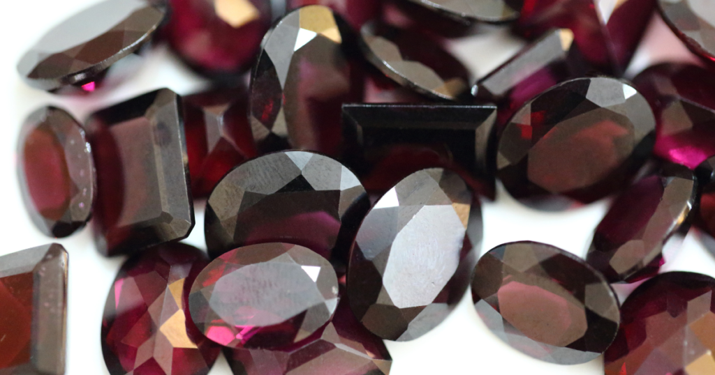 Rhodolite Garnet Meaning Healing Properties Benefits And Uses