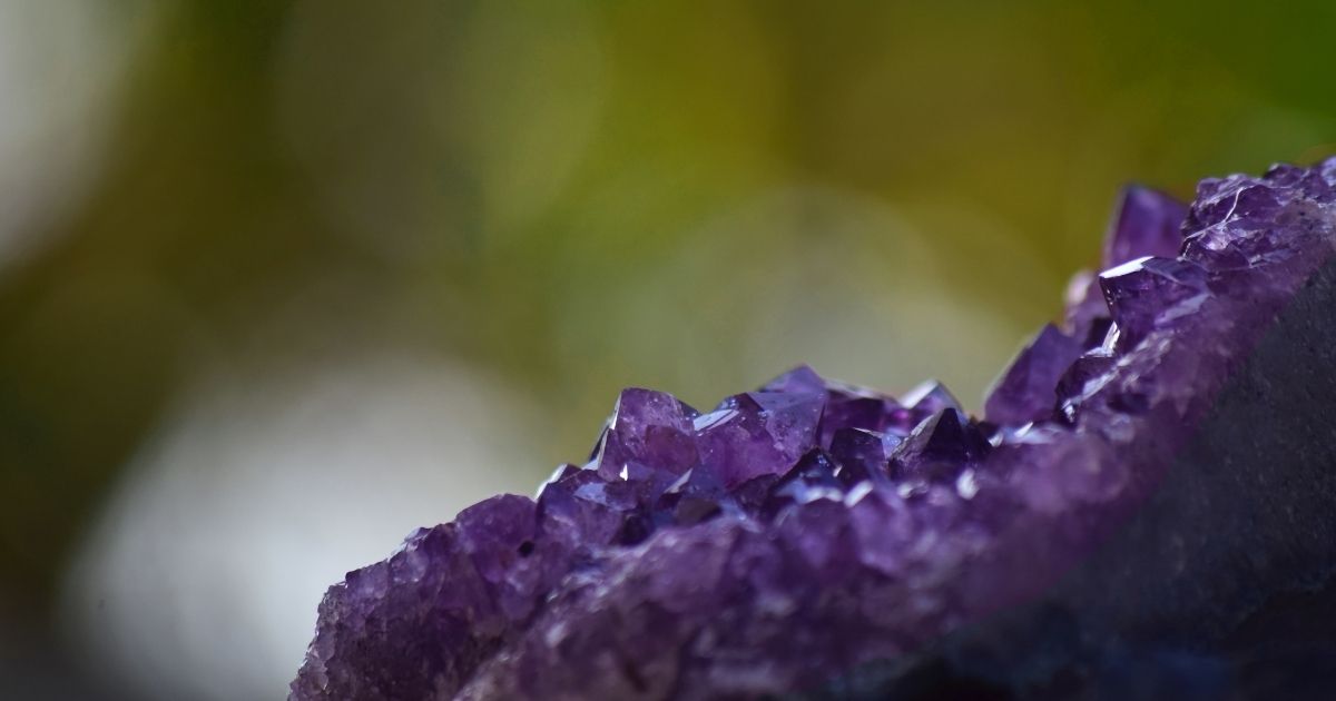 Know All The Amazing Benefits of Pink Amethyst