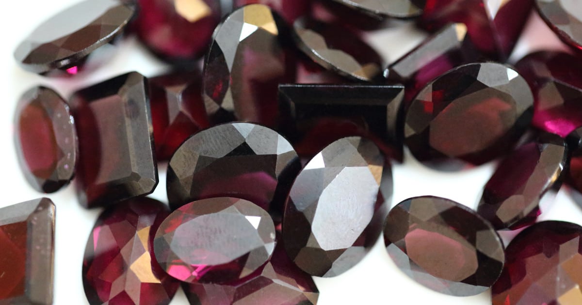 Malaia Garnet Meaning Healing Properties Benefits And Uses